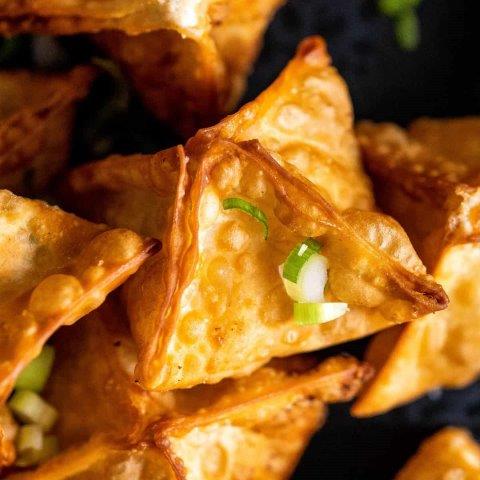 Can cats have crab rangoon? With healthy alternative